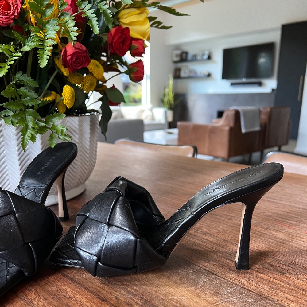 Bottega Veneta Lido Leather Mules